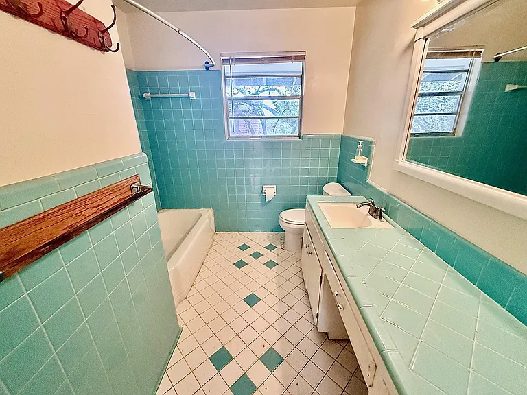 2411 S 5th St #6 — Photo 8