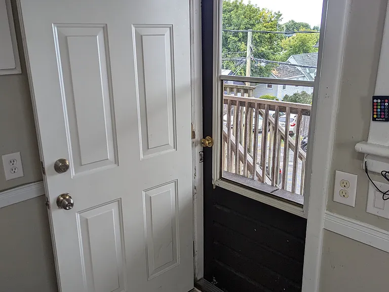 93 Carruthers Ave #3 — Photo 14