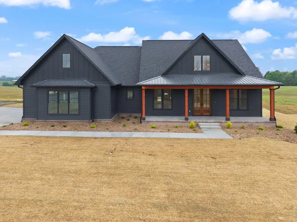 1477 Sewell Shop Rd, Winchester, KY 40391