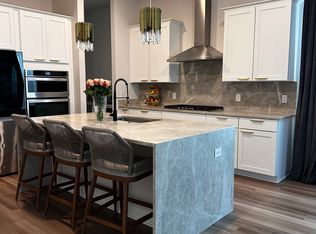 648 Blueway Ave, Summerville, SC 29486