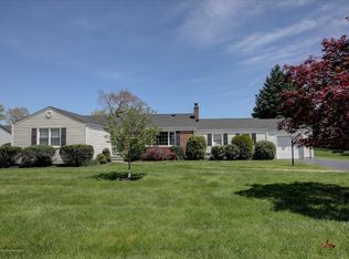 16 Lippincott Rd, Little Silver, NJ 07739
