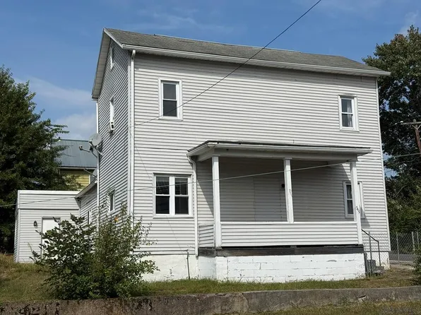 345 Ebensburg Rd, Johnstown, PA 15901