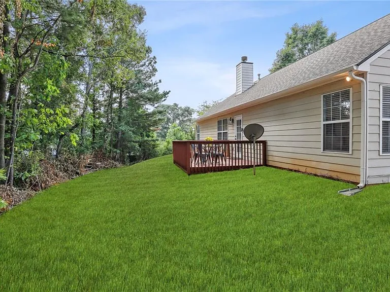 859 Springchase Dr — Photo 27