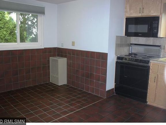 2nd image of 530 N 4th St
