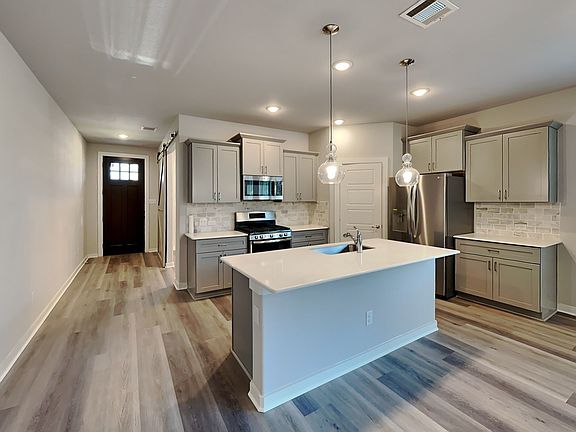 2nd image of 14540 Frog Lake Dr