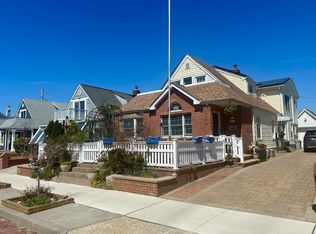 651 W Penn St #G, Long Beach, NY 11561