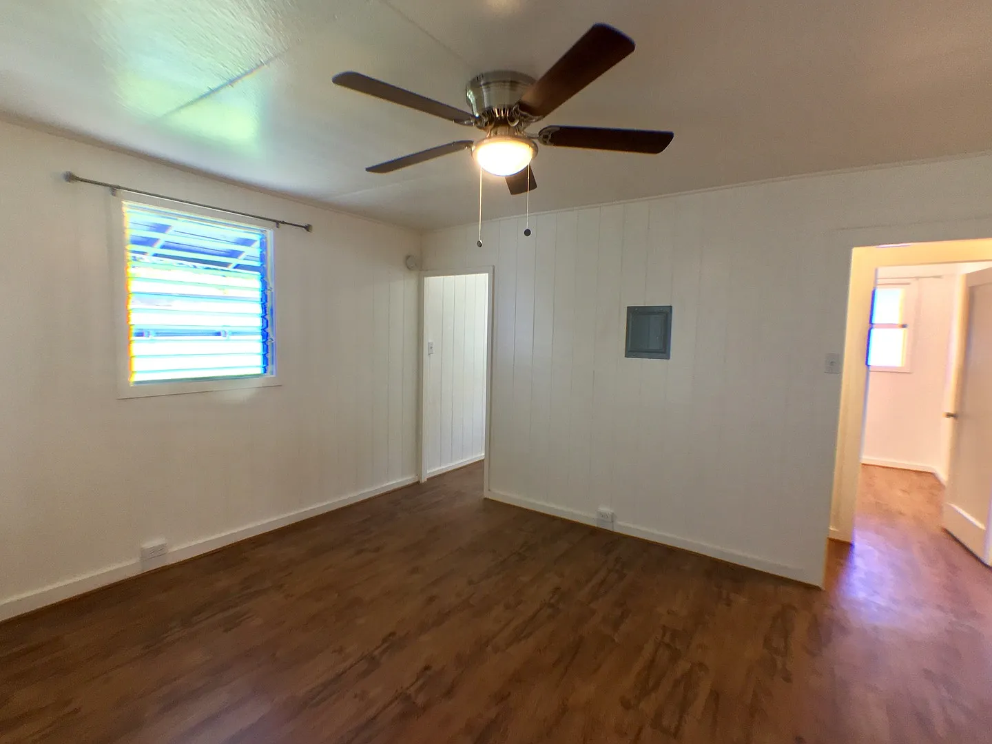 Varsity Apartments — Photo 2