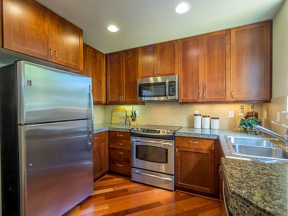 4th image of 16141 Cleveland St Unit 202