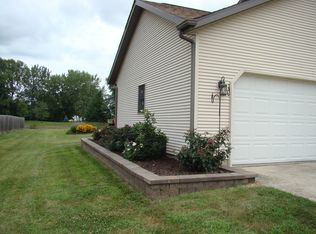 2220 Cloverfield Ln, Springfield, IL 62711