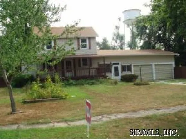 113 N Clinton St, Bunker Hill, IL 62014