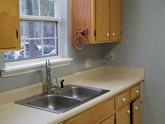 5th image of 5095 East Pl
