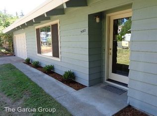 9080 SW Meadow Ln, Portland, OR 97225