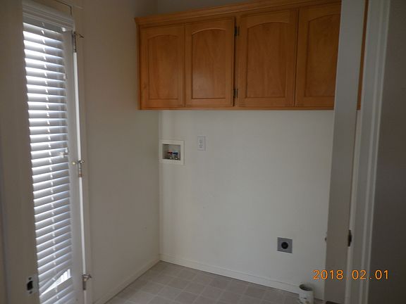 3rd image of 706 Isherwood Dr