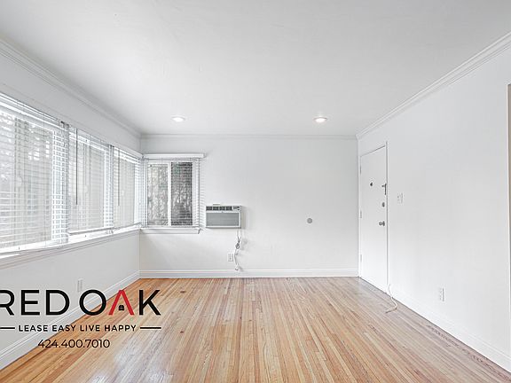 2nd image of 4851 Beverly Blvd APT 101