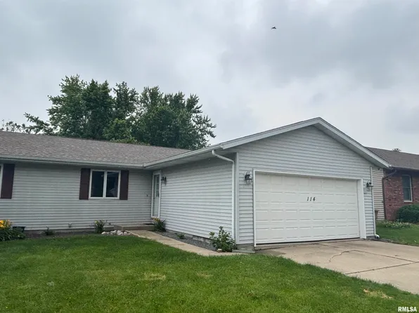 114 S Sangamon St, Auburn, IL 62615