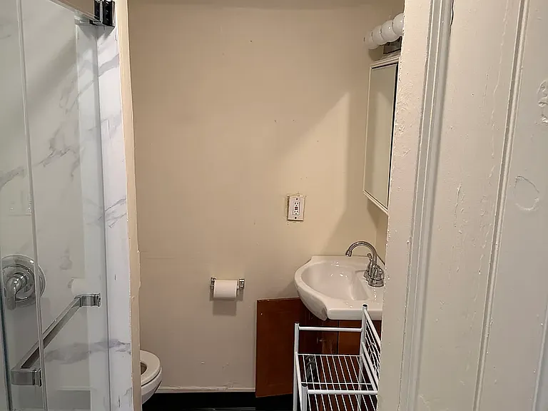 42 Rowley St #7 — Photo 19