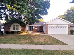 2710 SW Ashworth Pl, Topeka, KS 66614