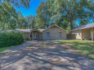 319 Larkin St, Benton, LA 71006