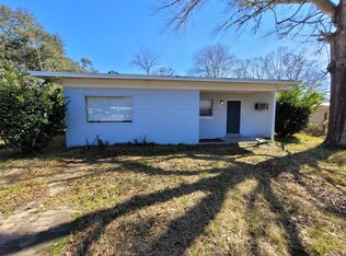 402 New York Dr, Pensacola, FL 32505