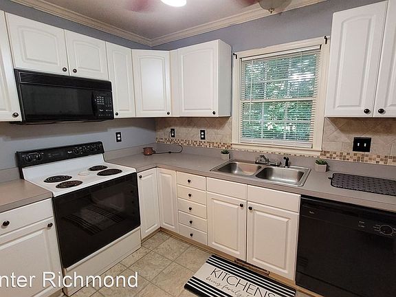 5th image of 9617 Castleburg Dr