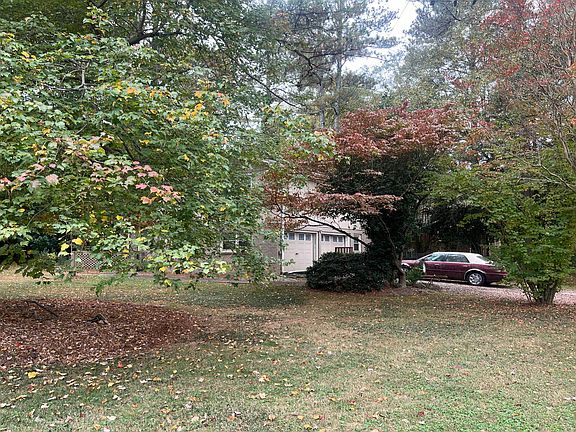 2nd image of 4916 Happy Hollow Rd