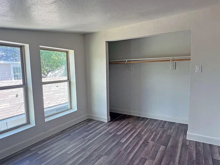 201 Eastwood St #5 — Photo 13