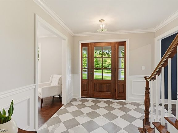 4th image of 35 Greentree Rd
