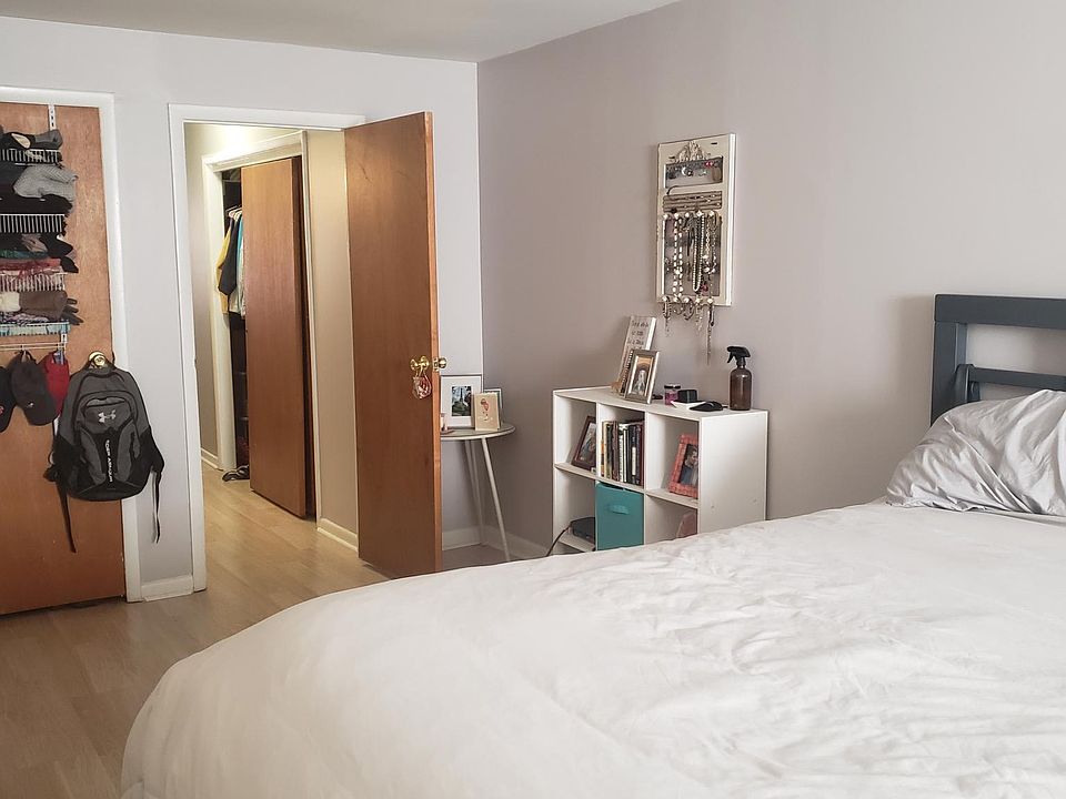 1st image of 2122 South St #1