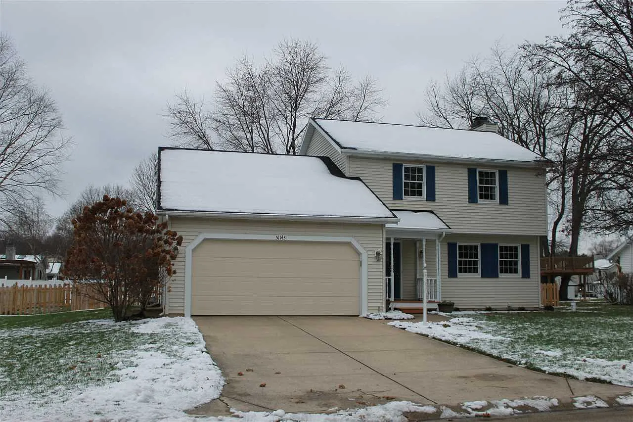 51143 Oak Lined Dr photo 1