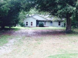 377 Great Neck Landing Rd, Hubert, NC 28539
