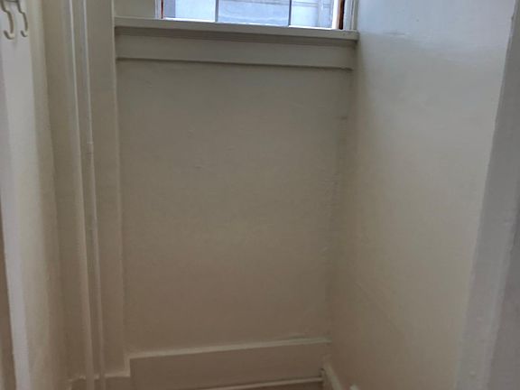 5th image of 1750 Mission St #20