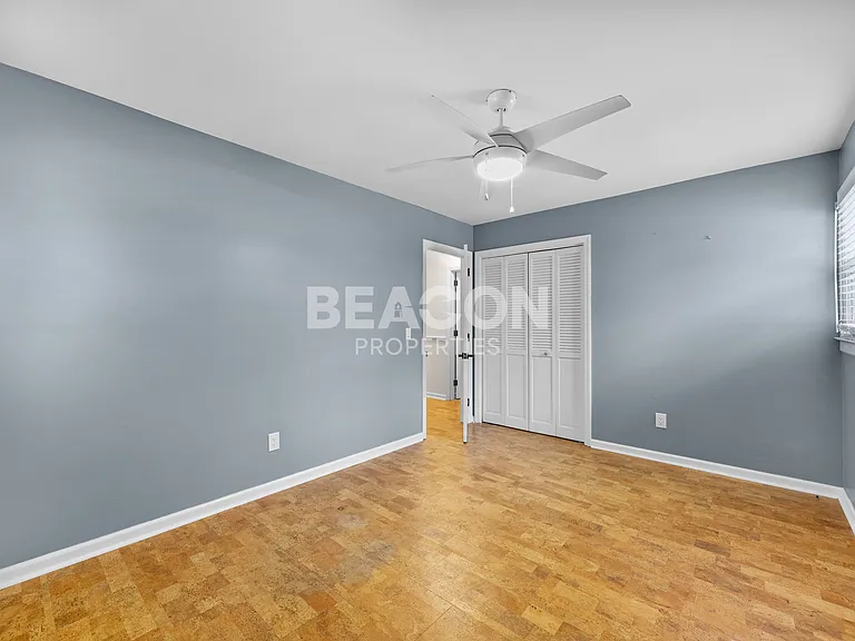 406 W Blackbeard Rd — Photo 39