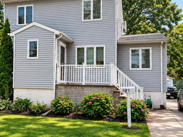 1873 Twain Street, Baldwin, NY 11510