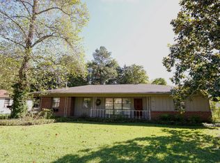 2311 Meadowview Dr, Tupelo, MS 38801