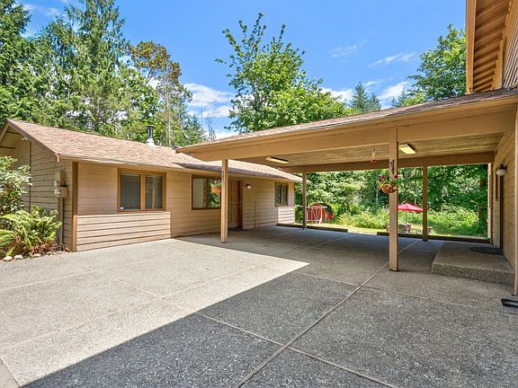 4th image of 3303 188th Ave NW