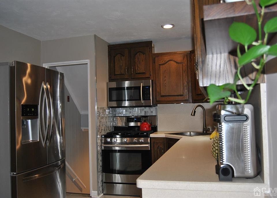 564 Bamford Ave, Woodbridge, NJ 07095 MLS 2313691R Zillow