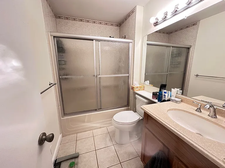 543 Manchester Ct — Photo 6