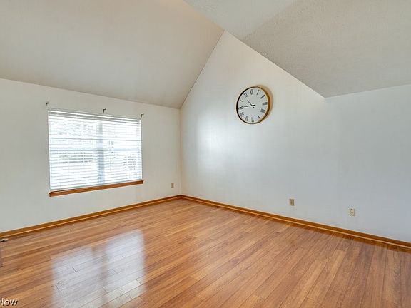 3rd image of 5223 Queen Ann Way