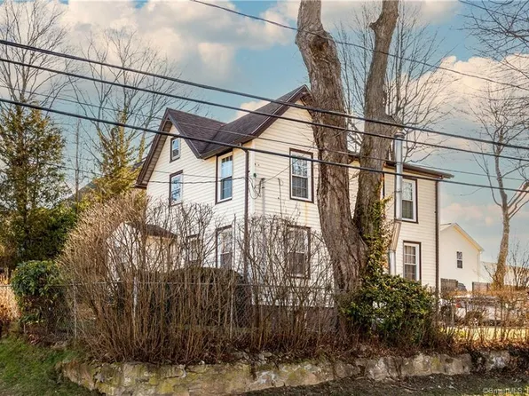 26 Windsor Place, Norwalk, CT 06854