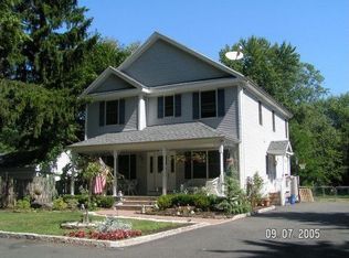 12 Old Stirling Rd, Warren, NJ 07059