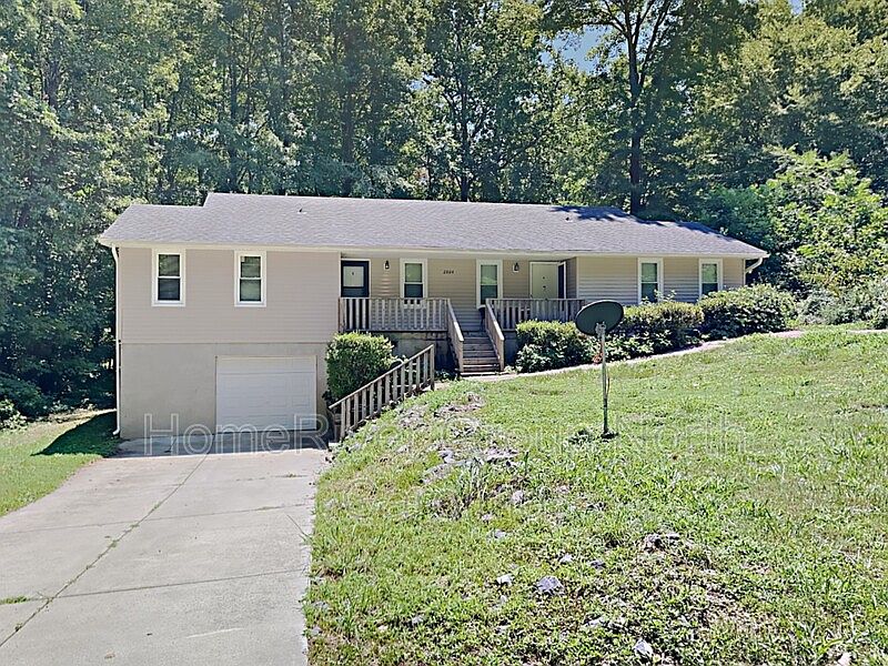 1st image of 2804B Liberty Oaks Dr