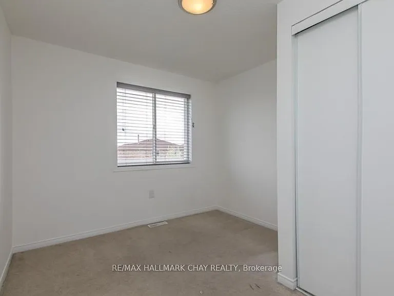 361 Dunsmore Ln — Photo 16