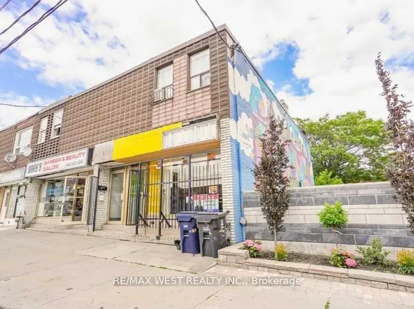 477 Oakwood Ave, Toronto, ON M6E 2W4