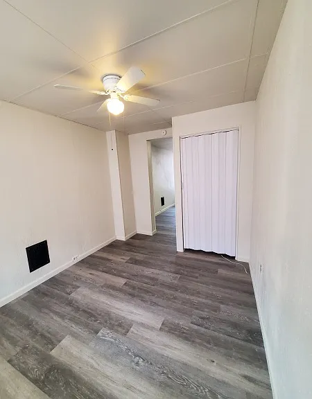 913 W College Ave #1 — Photo 4