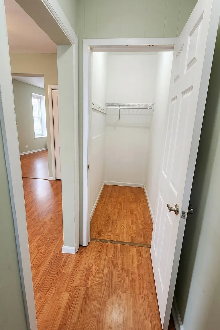 181 Dupont St — Photo 3