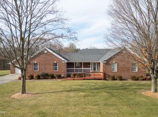 117 Darby Dan Cir, Mount Washington, KY 40047
