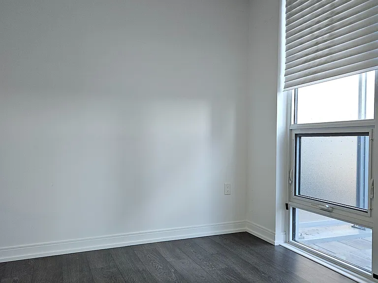 275 Village Green Sq #316 — Photo 17