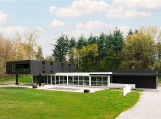 66 Weirs Ln, Dundas, ON L9H5E3