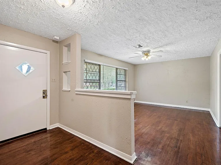 4310 Ebbtide Dr — Photo 6