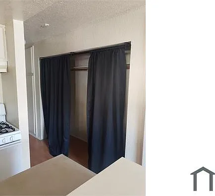 10220 Tujunga Canyon Blvd #205 — Photo 7